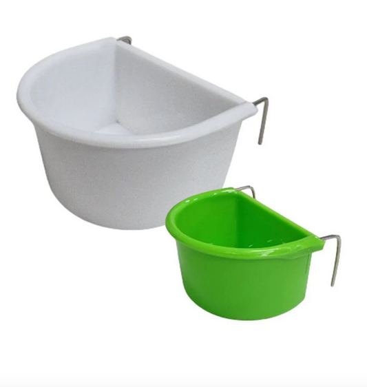 Avi One Plastic D Shape Feeder With Metal Hooks Green & White